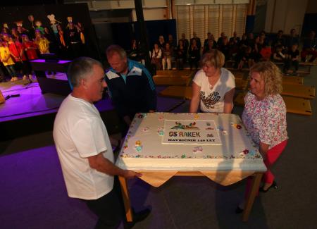 PRIREDITEV OB 140 LET ŠOLSTVA NA RAKEKU 51 FOTO LJUBO VUKELIČ